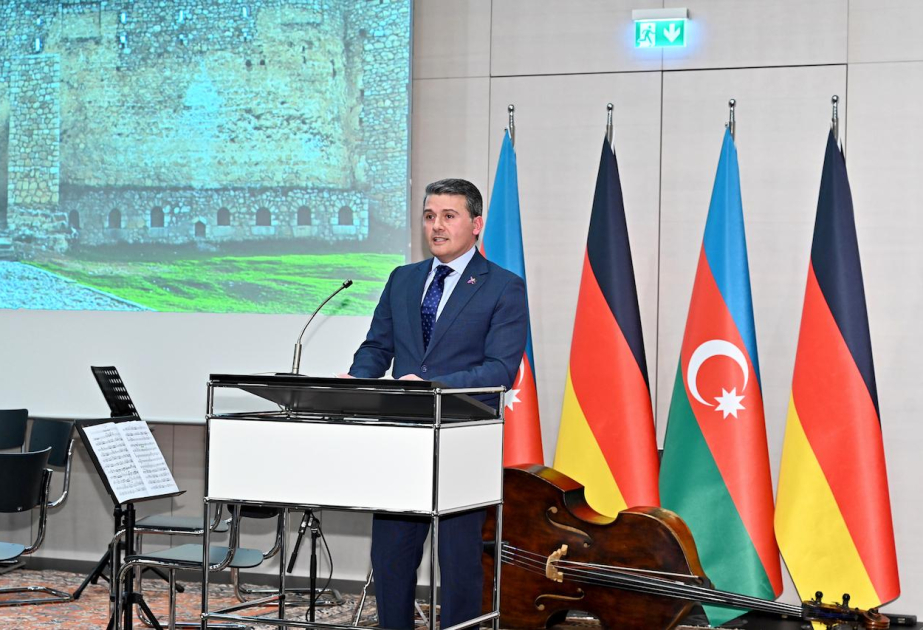 Berlində Zəfər Günü və Üzeyir Hacıbəyovun 140 illik yubileyi qeyd edilib