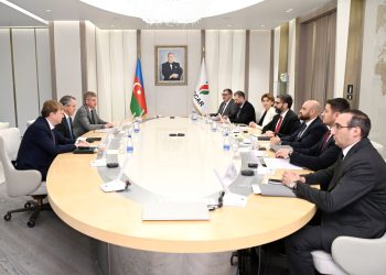 SOCAR və “DeGolyer and MacNaughton” şirkəti əməkdaşlıq imkanlarını müzakirə edib