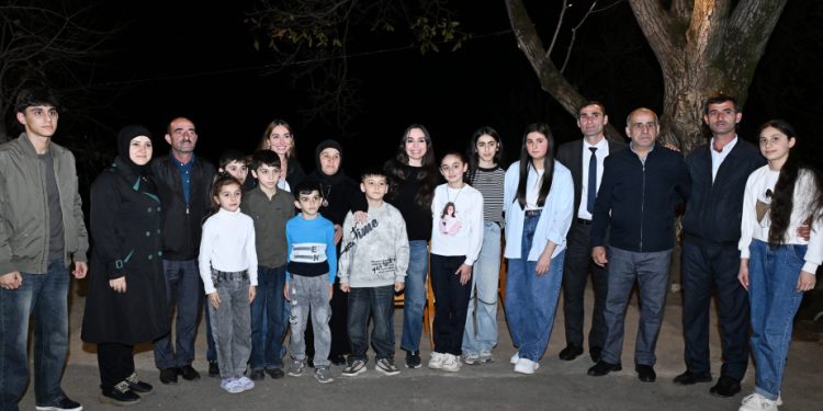 Leyla Əliyeva və Arzu Əliyeva Astarada Pəncəli Teymurovun ailəsini ziyarət ediblər