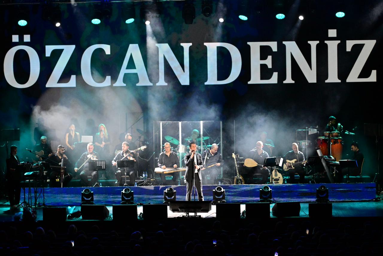 Bakıda Özcan Denizin konserti keçirilib