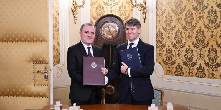 Azərbaycan ilə Slovakiya arasında sənədlər imzalanıb
