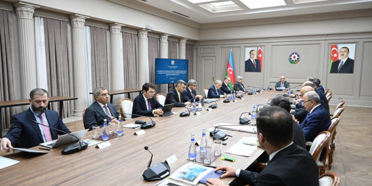 Əli Əsədovun rəhbərliyi ilə iclas keçirilib