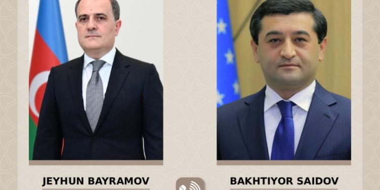 Ceyhun Bayramov özbək həmkarı ilə danışıb