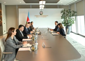 Mikayıl Cabbarov Vladanka Andreyeva ilə görüşüb