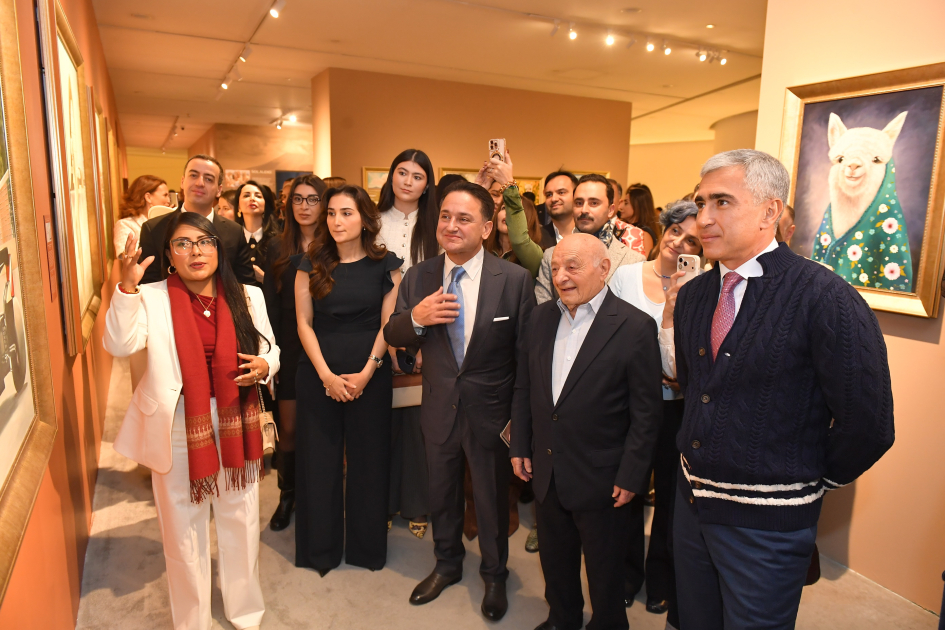 Heydər Əliyev Mərkəzində sərginin açılışı olub