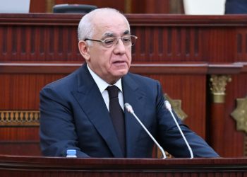 Baş nazir parlamentdə çıxış edib