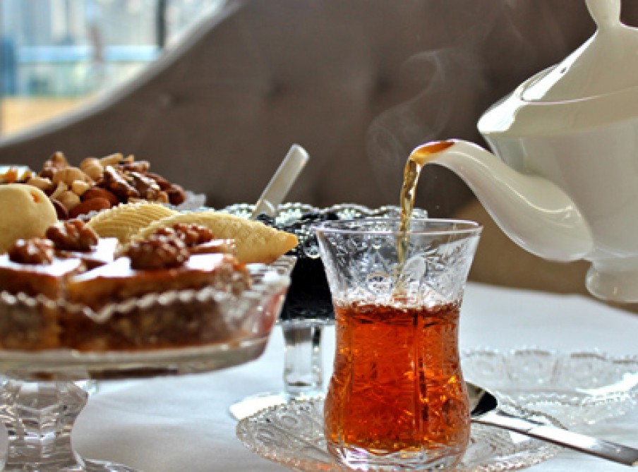 Çay gəlsin, çay gəlsin...