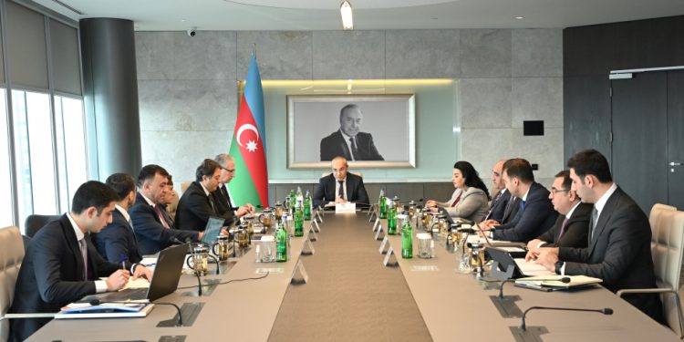 Mikayıl Cabbarov iclas keçirib