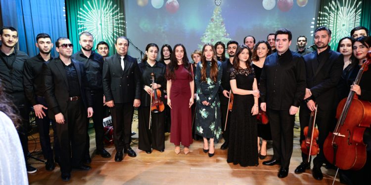 Leyla Əliyeva və Alena Əliyeva DOST-da