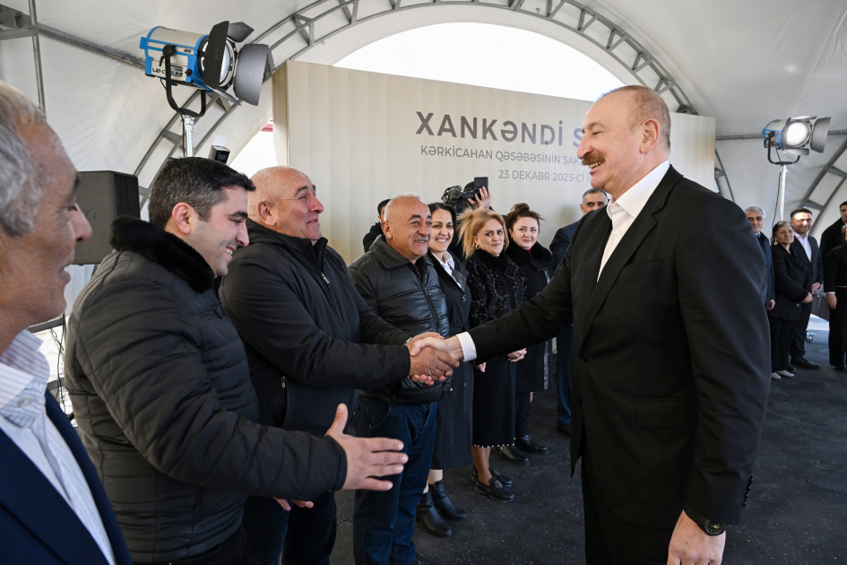 Prezident Kərkicahan sakinləri ilə görüşdü