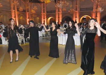 Leyla Əliyeva və Arzu Əliyeva qala mərasimində