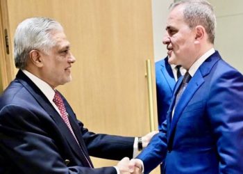 Ceyhun Bayramov pakistanlı həmkarı ilə görüşdü