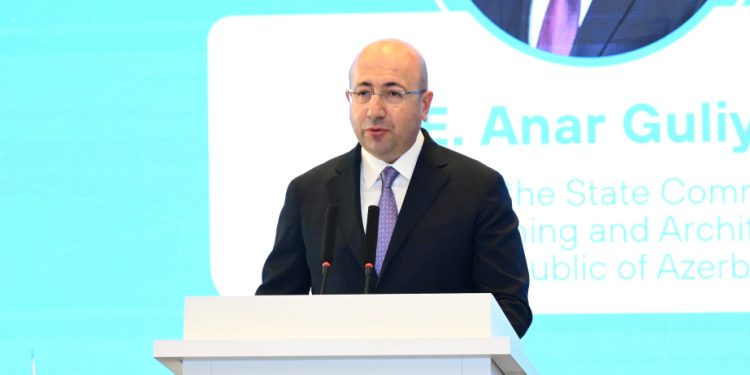 Anar Quliyev D-8 Gənclər Dialoqunda iştirak edib