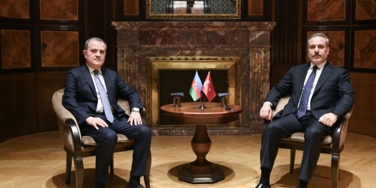 Ceyhun Bayramov Hakan Fidan ilə görüşüb