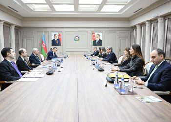 Əli Əsədov Monteneqro Baş nazirinin müavini ilə görüşüb