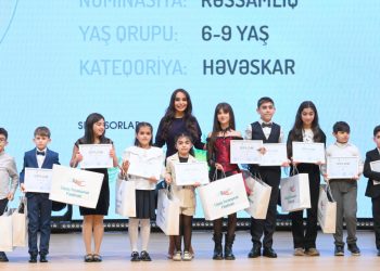 Leyla Əliyeva və Alena Əliyeva mükafatlandırma mərasimində iştirak ediblər