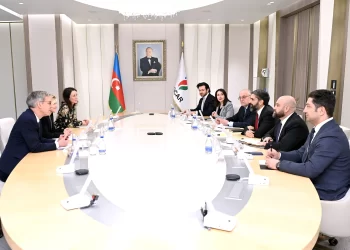 SOCAR-ın prezidenti “TotalEnergies” şirkətinin baş vitse-prezidenti ilə görüşüb