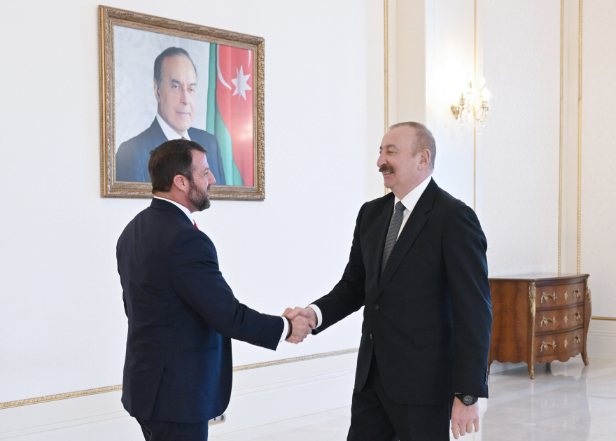 İlham Əliyev ABŞ nümayəndə heyətini qəbul edib