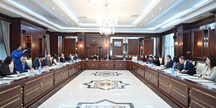 Milli Məclisin Beynəlxalq münasibətlər və parlamentlərarası əlaqələr komitəsinin 2026-cı ilin yaz sessiyasında ilk iclası keçirilib