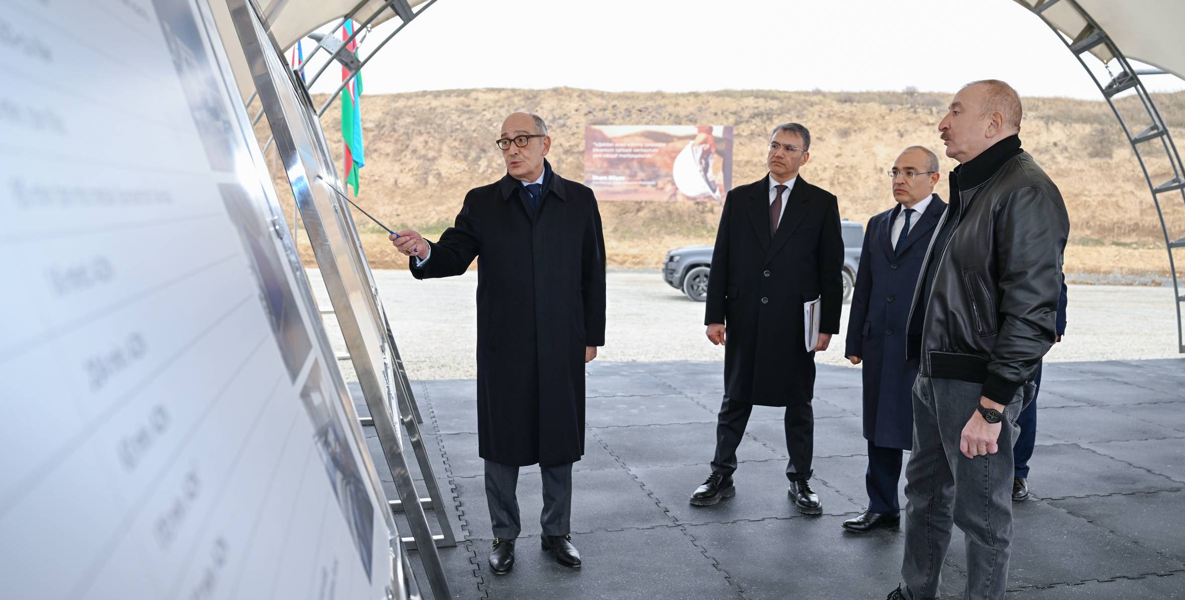 İlham Əliyev Ağdərə rayonunun Canyataq kəndində “Dəmirli” Filiz Emalı Kompleksinin fəaliyyəti ilə tanış olub