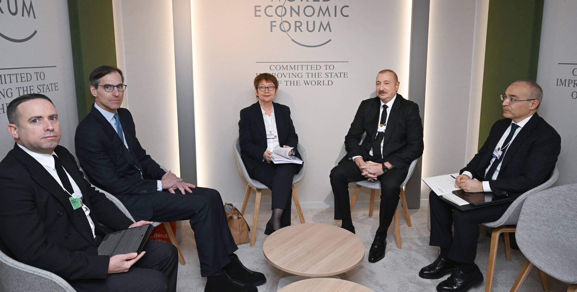 İlham Əliyev Davosda Avropa Yenidənqurma və İnkişaf Bankının prezidenti ilə görüşüb