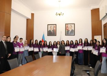 “Ailəm könüllüləri” proqramı çərçivəsində könüllülük fəaliyyətini başa vurmuş gənclərlə görüş keçirilib