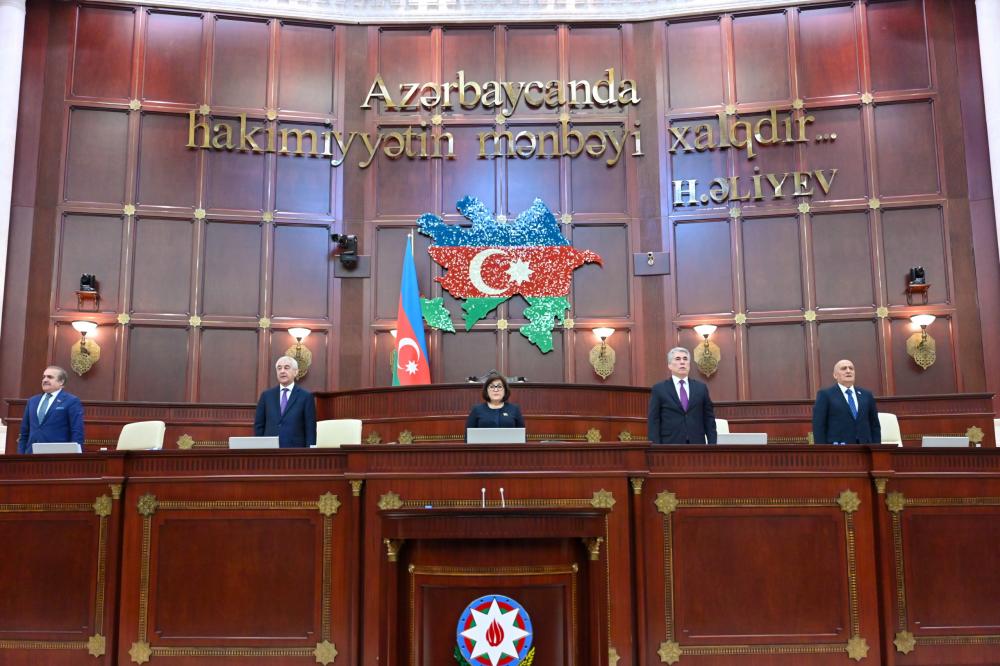 Milli Məclisin yaz sessiyasında ilk plenar iclası keçirilib