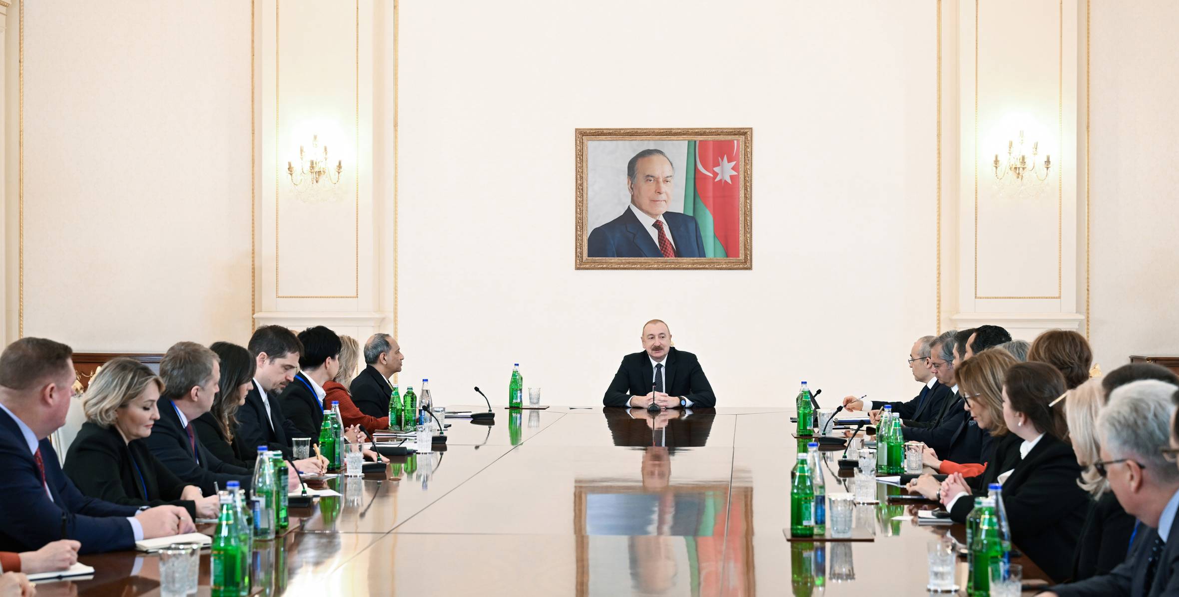 İlham Əliyev ABŞ Ticarət Palatasının nümayəndə heyətini qəbul edib