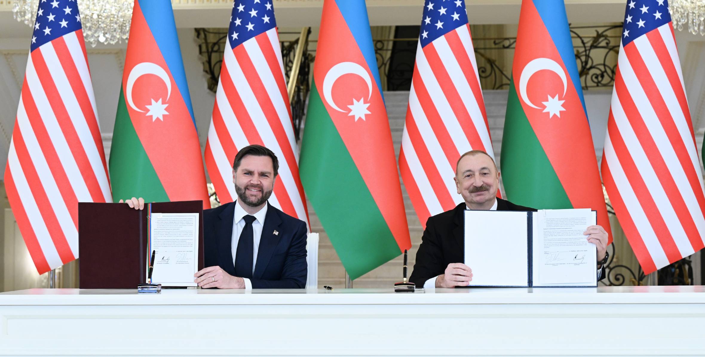 Bakıda “Azərbaycan Respublikası Hökuməti ilə Amerika Birləşmiş Ştatları Hökuməti arasında Strateji Tərəfdaşlıq Xartiyası”nın imzalanma mərasimi keçirilib