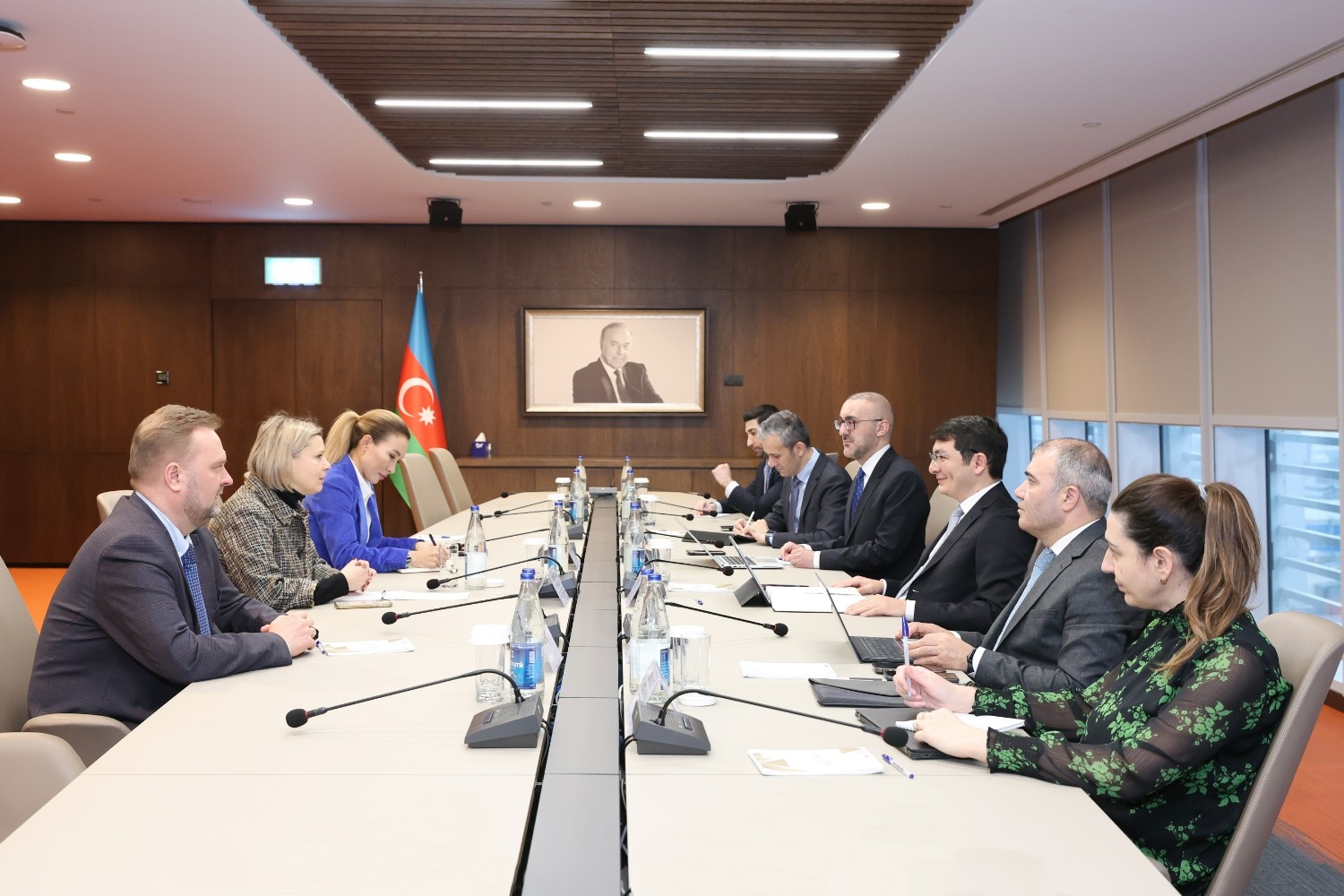 “Microsoft” şirkətinin Rumıniya, Moldova və MDB üzrə baş meneceri ilə görüş keçirilib