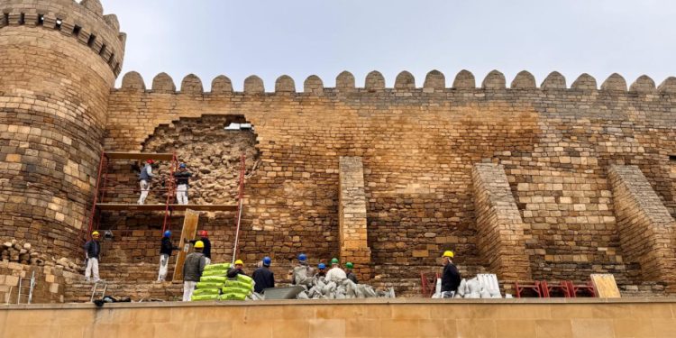 Tarixi Qala divarında qismən dağılma ilə bağlı təxirəsalınmaz tədbirlər görülür