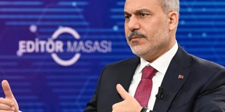 Hakan Fidan: Türkiyə Azərbaycan ilə Ermənistan arasında sülhə töhfə verməyə çalışır