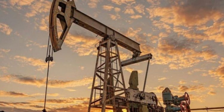 OPEC: Bu il qlobal neft tələbatı sutkada 106,5 milyon barel olacaq