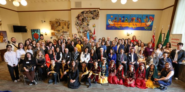 Kanadanın Toronto şəhərində Azərbaycan Evinin fəaliyyətə başlamasından 3 il ötür
