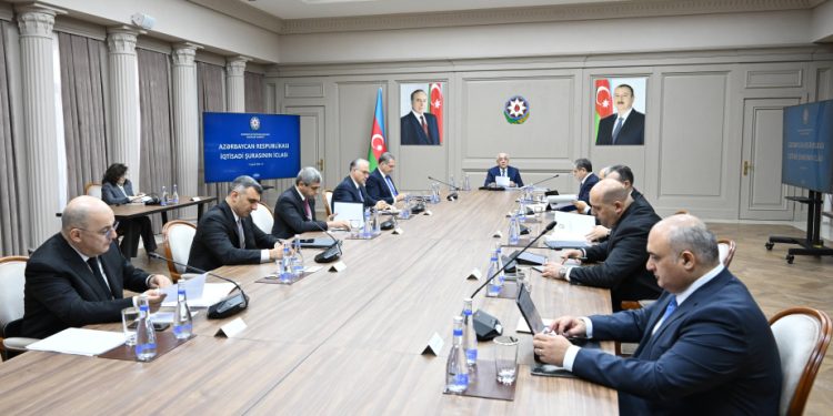 İqtisadi Şuranın iclasında Ortamüddətli Büdcə Çərçivəsi sənədinin hazırlığı ilə bağlı tapşırıqlar verilib