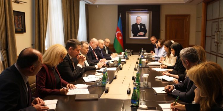 Nazir: AİB ilə indiyədək 5,5 milyard dollarlıq maliyyələşmə həyata keçirilib