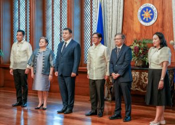 Azərbaycan səfiri etimadnaməsini Filippin Prezidentinə təqdim edib