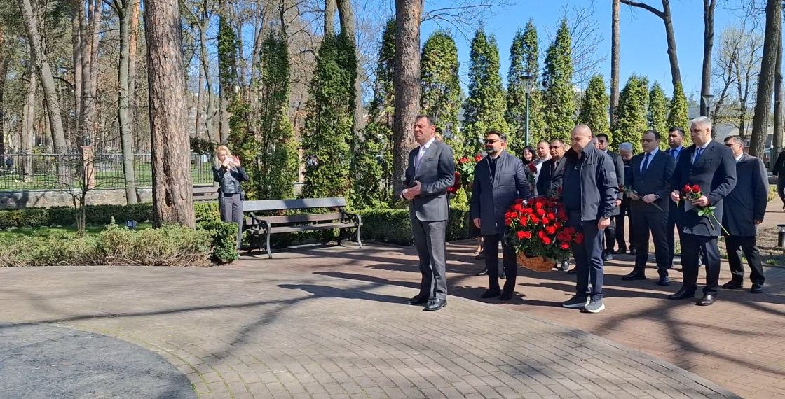 Akademik Zərifə Əliyevanın xatirəsi Ukraynanın İrpen şəhərində anılıb