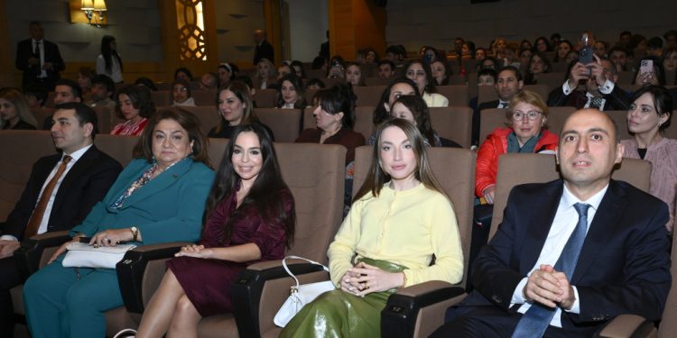 “Mən, Lalə, bir də Şerlok Holms 2” filminin ikinci mövsümü ictimaiyyətə təqdim olunub