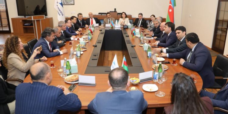 Milli Aviasiya Akademiyası və Türkiyə Ali Məhkəməsi arasında təcrübə mübadiləsi aparılıb