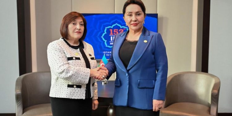 Milli Məclisin sədri İstanbulda Özbəkistan Ali Məclisi Senatının sədri ilə görüşüb