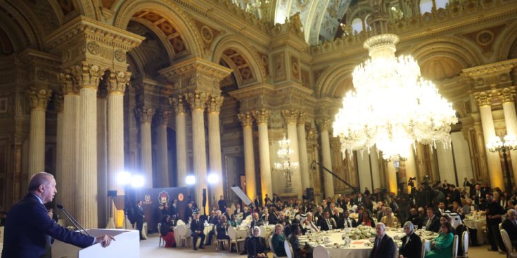 Rəcəb Tayyib Ərdoğan: Parlament diplomatiyası daha ədalətli dünya üçün əsasdır