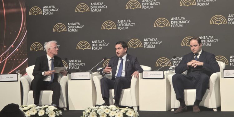 Prezidentin köməkçisi: Azərbaycan çoxşaxəli geosiyasi kimliyə malik ölkədir