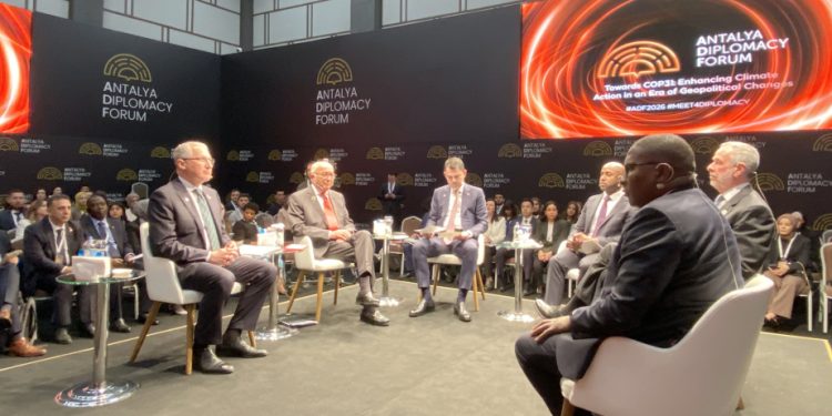 Muxtar Babayev: Özəl sektorun marağını yenidən iqlim maliyyələşdirilməsinə yönəltmək vacibdir