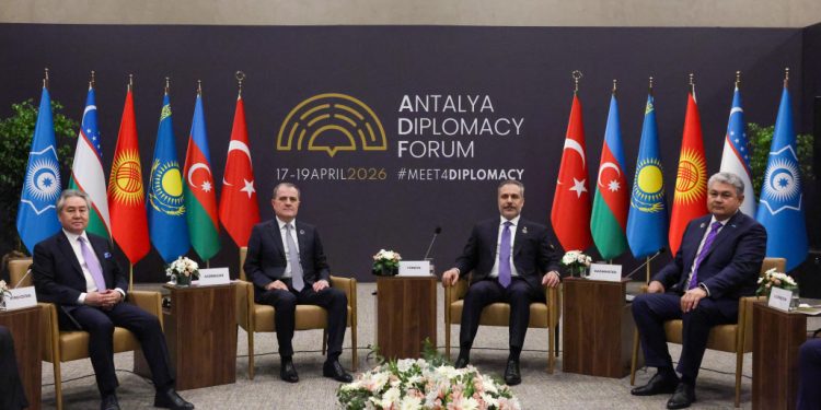 Antalyada TDT Xarici İşlər Nazirləri Şurasının qeyri-rəsmi iclası olub