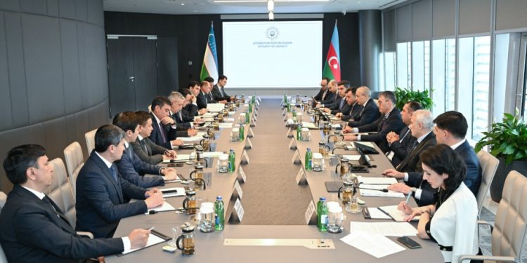 Özbəkistanla strateji qarşılıqlı sərmayələrin və ticarət dövriyyəsinin artırılması nəzərdən keçirilib