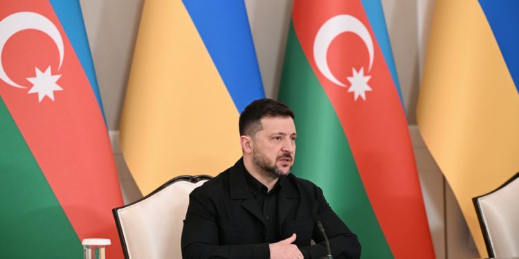 Volodimir Zelenski ölkəsinə yardıma görə Prezident İlham Əliyevə təşəkkür edib