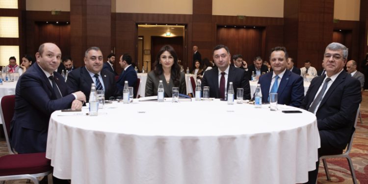 Milli Biznesin İnkişafı Forumunda “Caspian Energy Club” üzvləri üçün Vergi Xidməti ilə interaktiv sessiya təşkil edilib