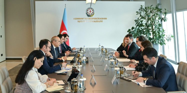 Azərbaycan və AYİB əməkdaşlığı genişləndirir: Su təchizatı, nəqliyyat və yaşıl enerji layihələri diqqət mərkəzindədir
