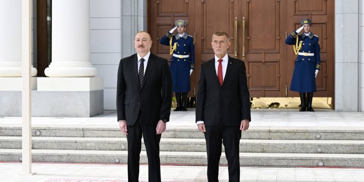 Qəbələdə Çexiyanın Baş naziri Andrey Babişin rəsmi qarşılanma mərasimi olub